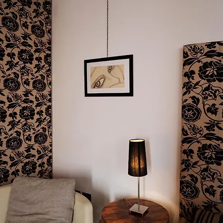 Oda ve Kahvaltı Ad Sidera Pastrengo